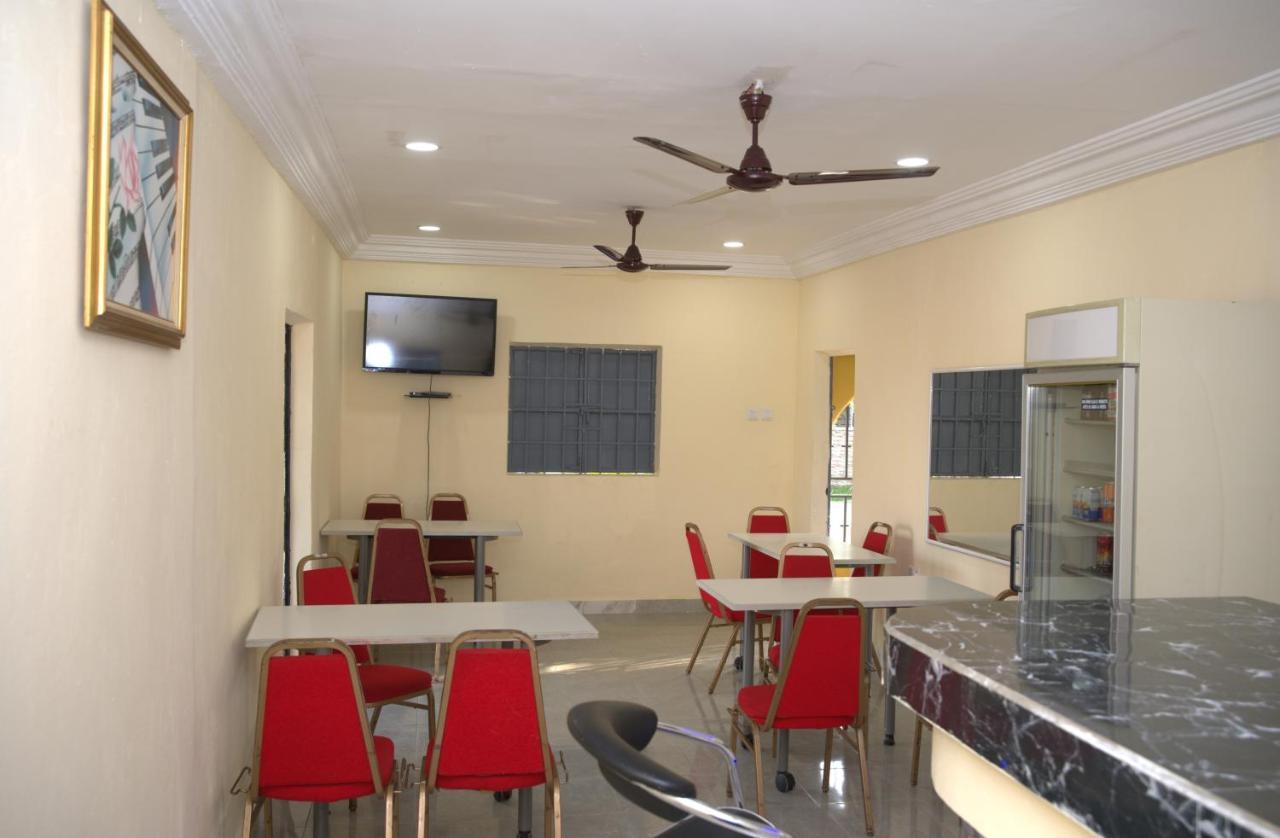 Faith And Grace Guest House Lamin Exterior photo