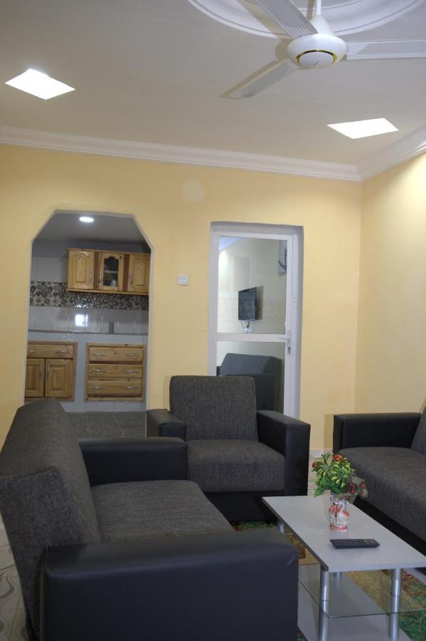 Faith And Grace Guest House Lamin Exterior photo