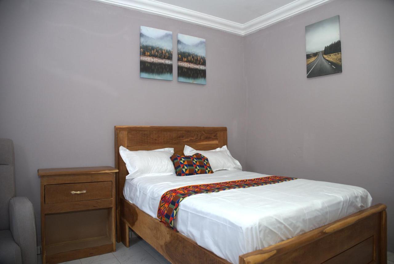 Faith And Grace Guest House Lamin Exterior photo