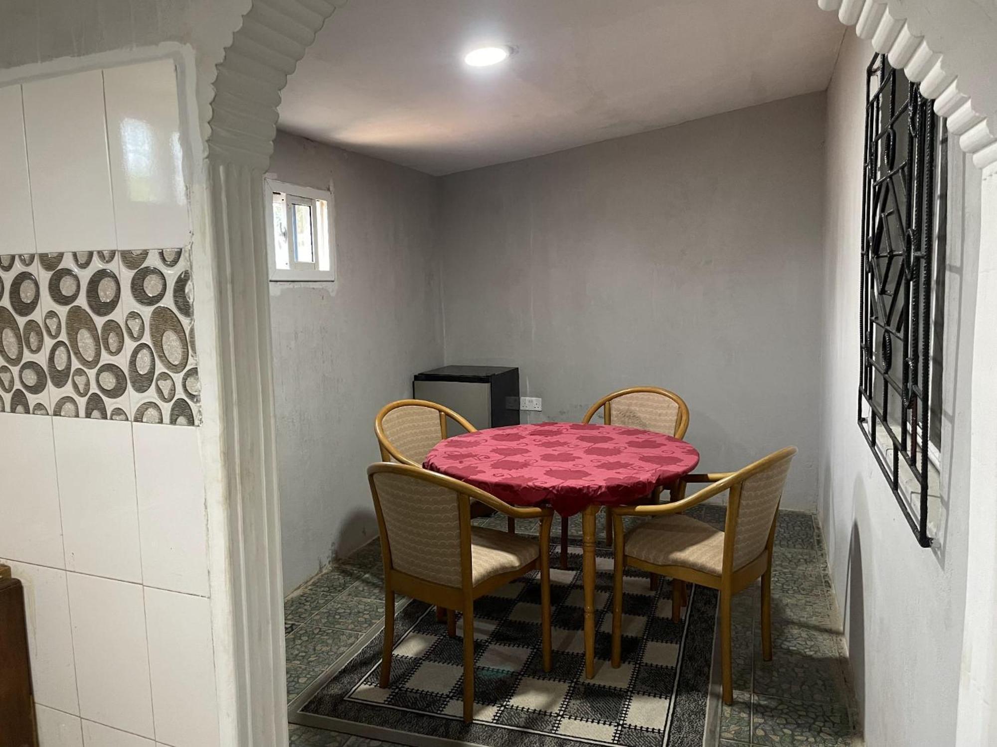 Faith And Grace Guest House Lamin Exterior photo