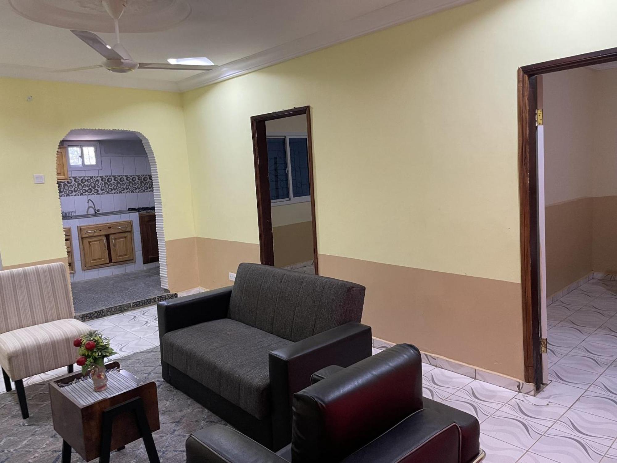 Faith And Grace Guest House Lamin Exterior photo