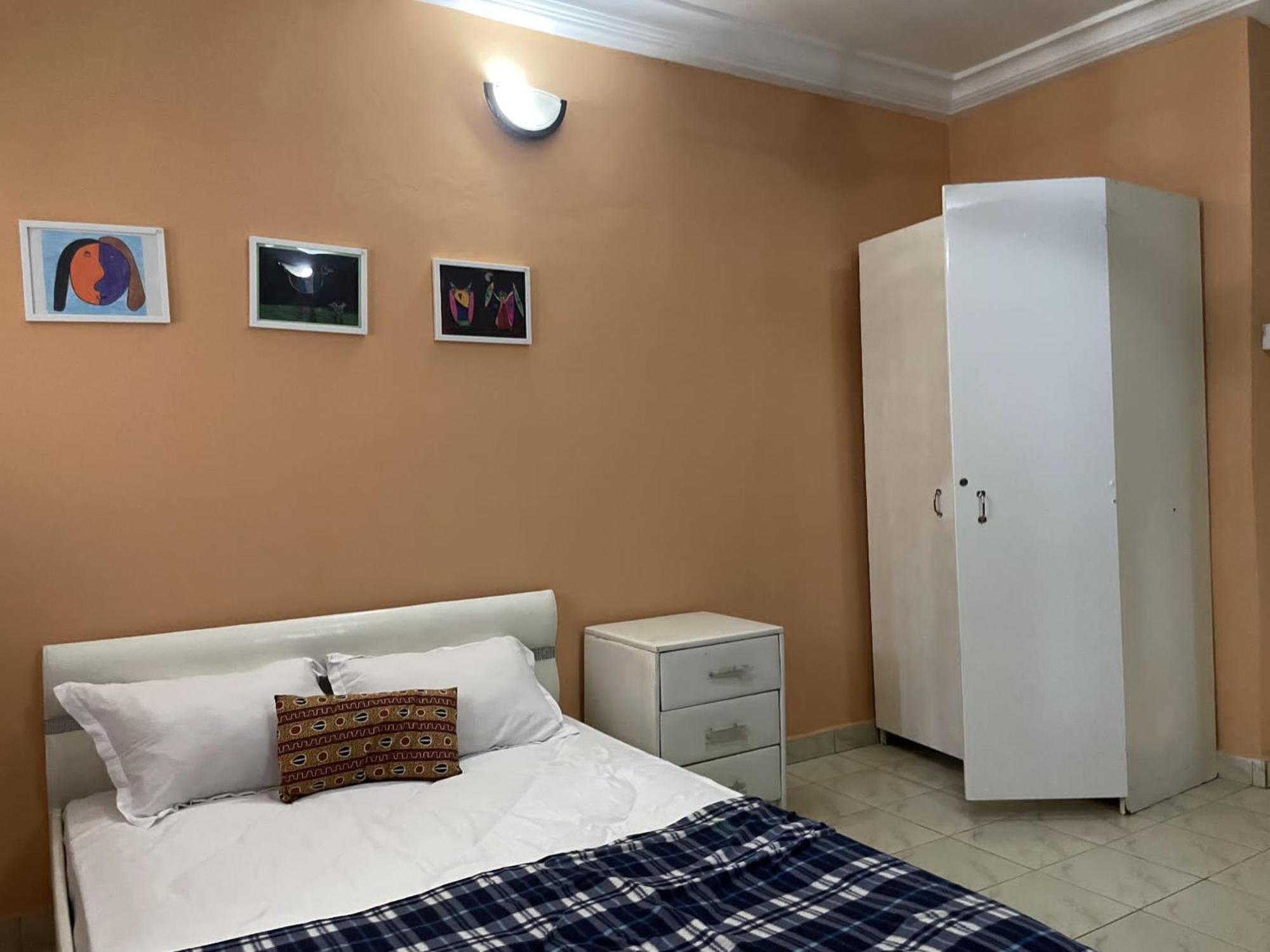 Faith And Grace Guest House Lamin Exterior photo