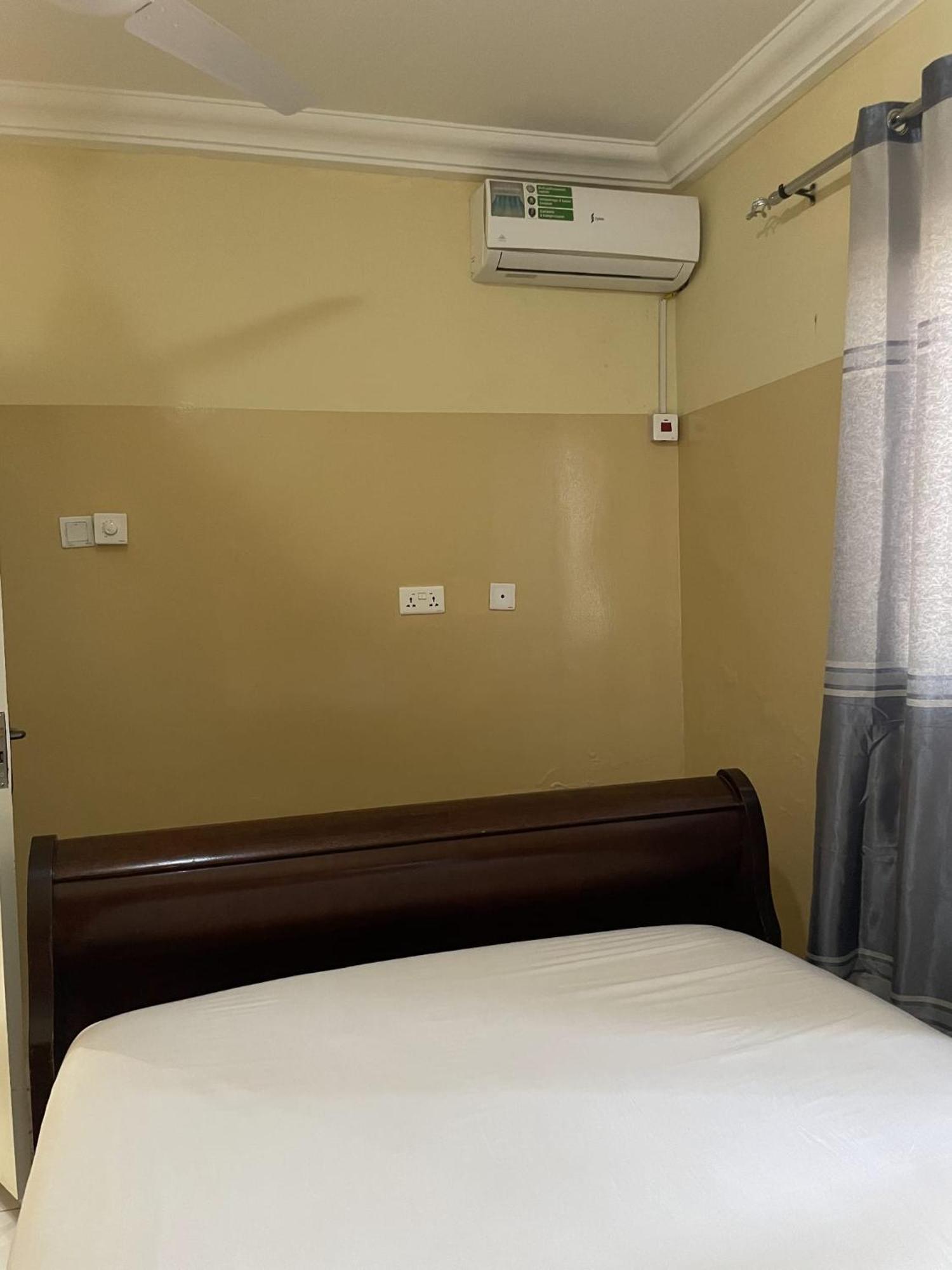 Faith And Grace Guest House Lamin Exterior photo