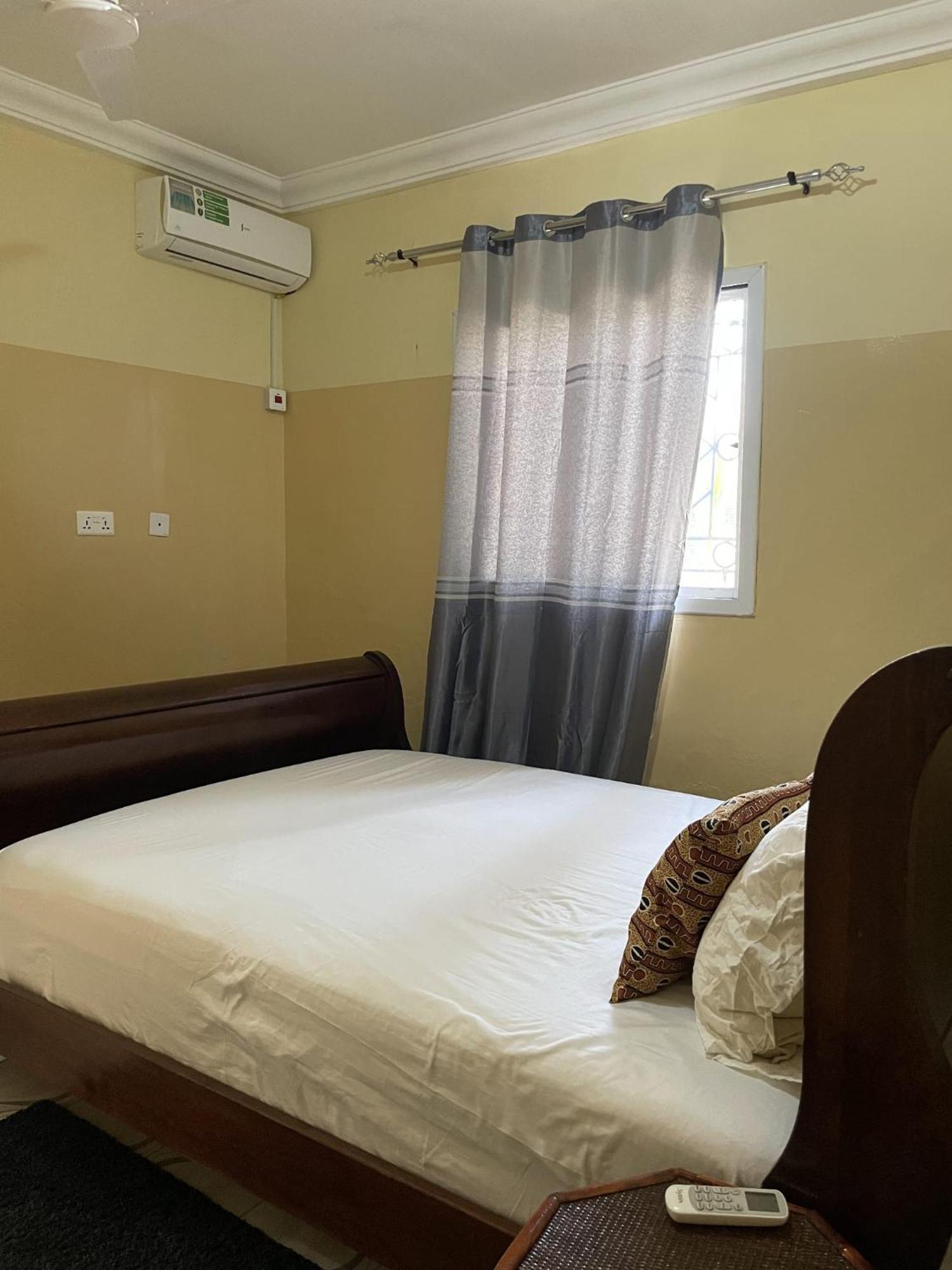 Faith And Grace Guest House Lamin Exterior photo